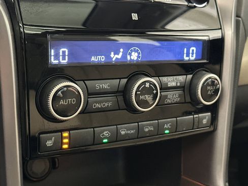 Used 2022 Subaru Ascent Limited w/ Technology Package image 23