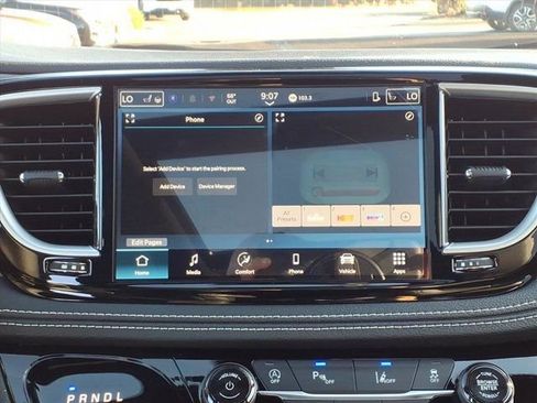 New 2026 Chrysler Pacifica Select w/ S Appearance Package image 8