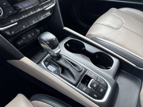 Used 2020 Hyundai Santa Fe Limited FWD image 29