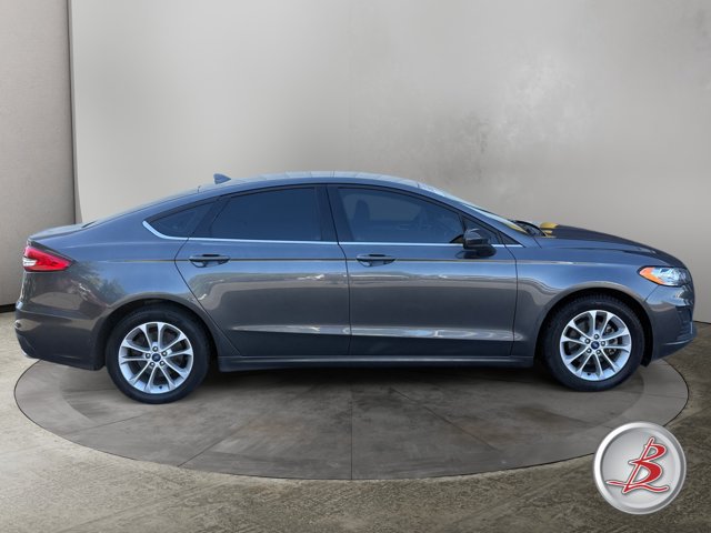 Used 2020 Ford Fusion SE FWD image 8