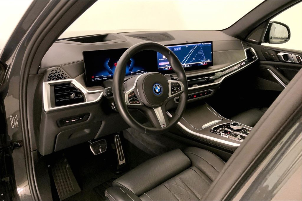 Used 2026 BMW X5 xDrive50e w/ Executive Package AWD/4WD image 21