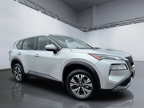 Used 2023 Nissan Rogue SV AWD/4WD image 25