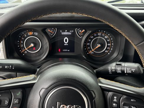 Used 2024 Jeep Wrangler Sport S image 17