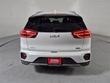 Used 2022 Kia Niro EX image 5