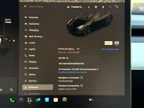 Used 2022 Tesla Model Y Performance AWD/4WD image 16