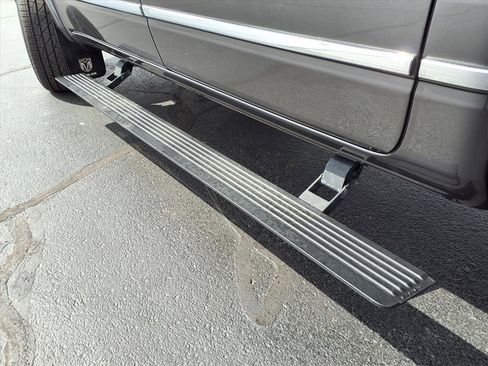 Used 2021 RAM 1500 Limited image 4