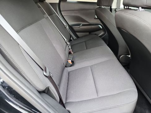 Certified 2025 Hyundai Kona SEL FWD image 17