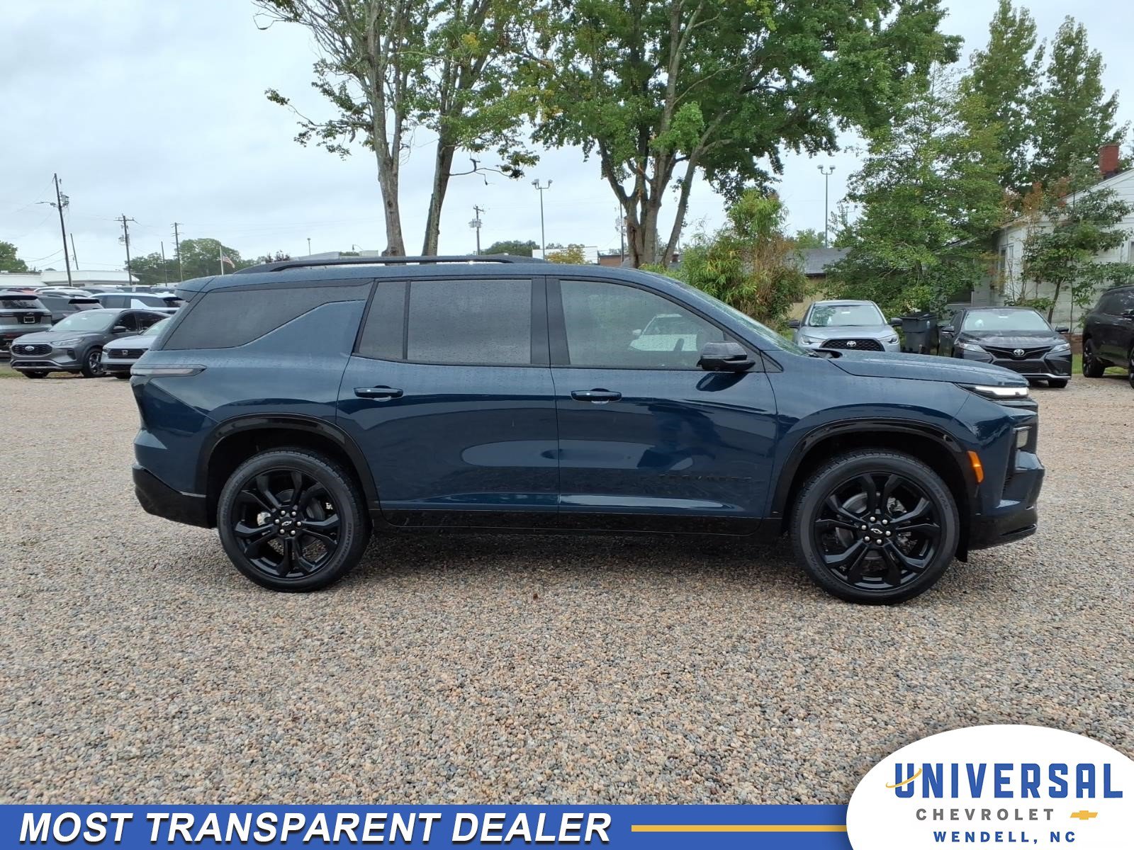 New 2027 Chevrolet Traverse RS FWD image 8
