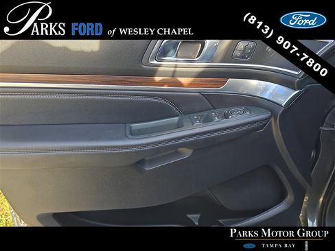 Certified 2019 Ford Explorer Limited w/ Class III Trailer Tow Package image 18