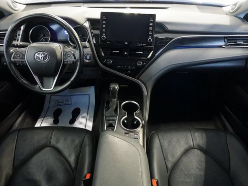 Certified 2023 Toyota Camry XLE image 29