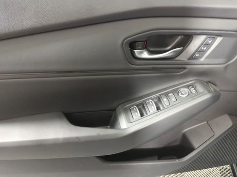 Used 2025 Honda Accord EX-L image 10