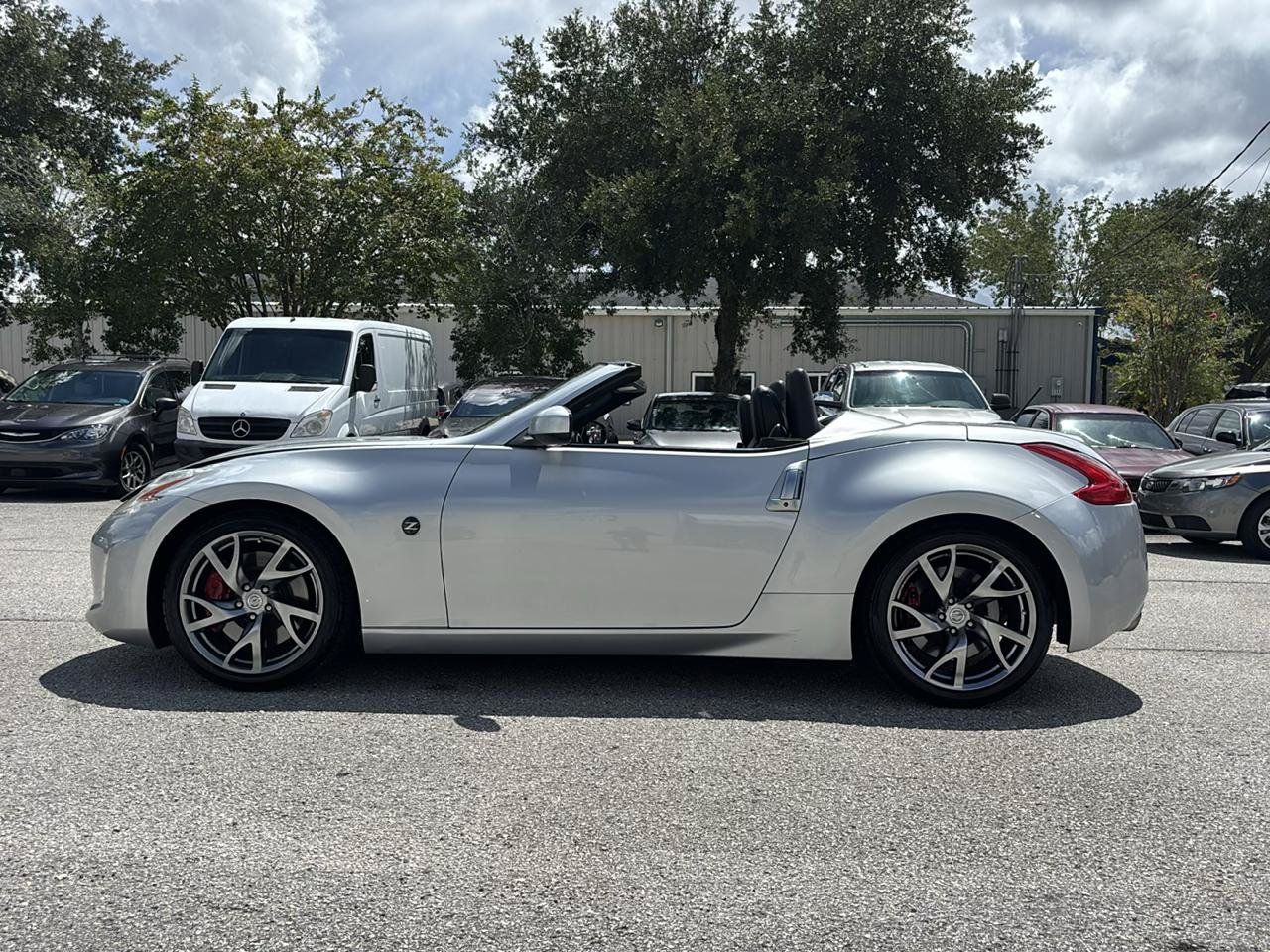 Used 2013 Nissan 370Z Touring w/ Sport Pkg RWD image 29