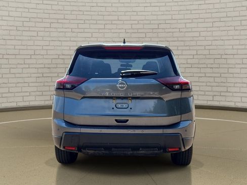 Used 2024 Nissan Rogue S FWD image 6