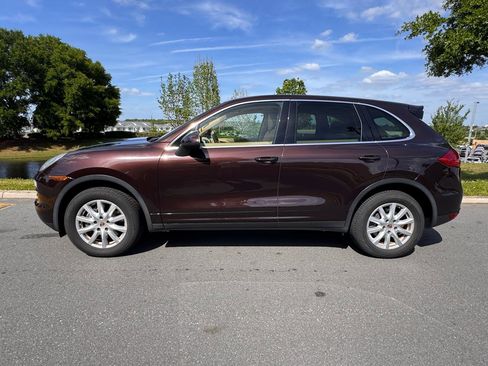 Used 2014 Porsche Cayenne AWD/4WD image 7
