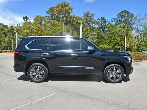 Used 2024 Toyota Sequoia Capstone AWD/4WD image 2