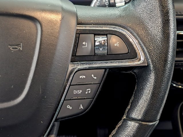 Used 2022 Lincoln Nautilus AWD w/ Premium Package image 28
