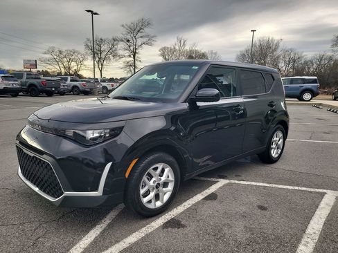 Used 2025 Kia Soul LX w/ LX Technology Package image 7