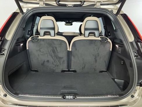 New 2026 Volvo XC90 T8 Plus w/ Protection Package Premier AWD/4WD image 41