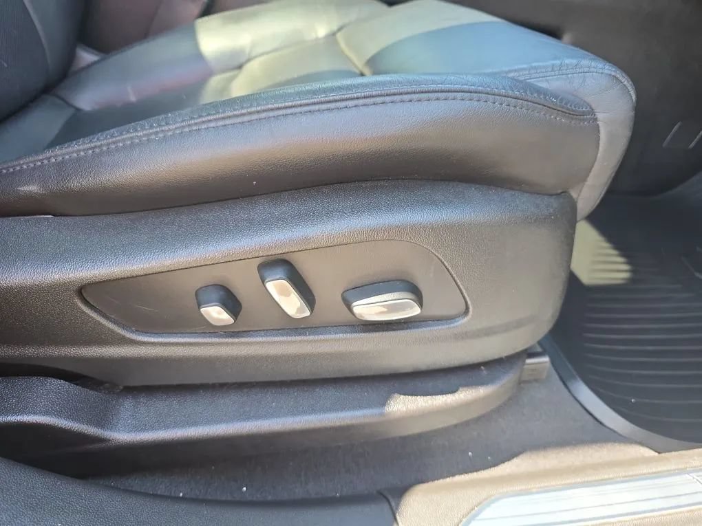 Used 2017 Cadillac XT5 Luxury FWD image 49