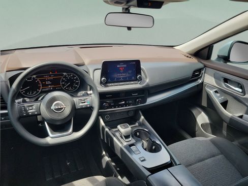 Used 2023 Nissan Rogue SV FWD image 18