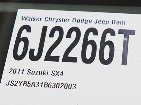 Used 2011 Suzuki SX4 AWD Hatchback image 27