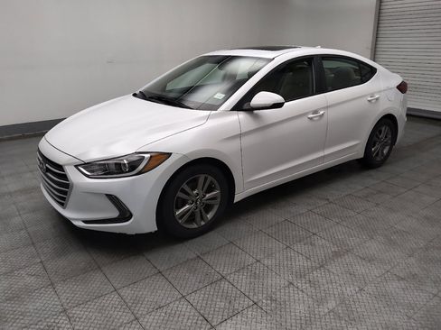 Used 2018 Hyundai Elantra Value Edition FWD image 2