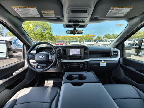 New 2026 Ford F250 XL image 38