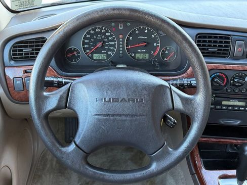 Used 2004 Subaru Outback Wagon image 15