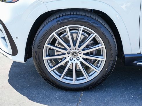 New 2026 Mercedes-Benz GLS 450 4MATIC image 9