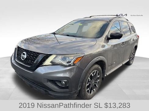 Used 2019 Nissan Pathfinder SL image 4