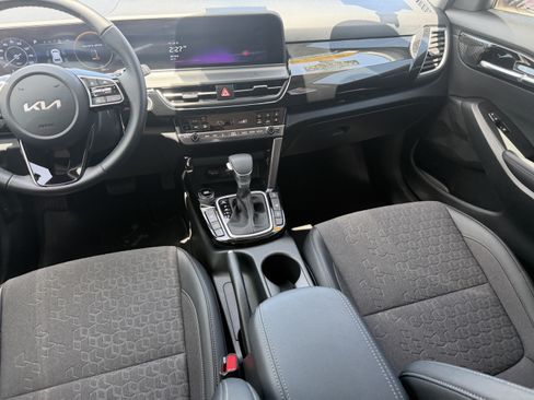 Certified 2025 Kia Seltos X-Line AWD/4WD image 22