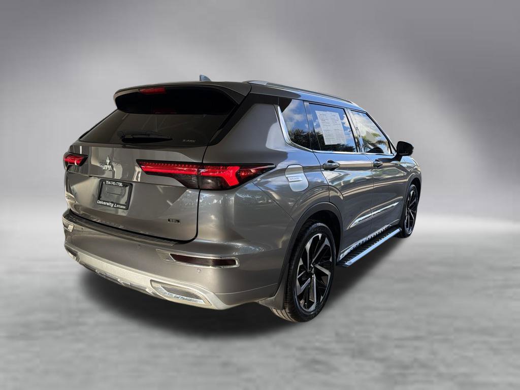 Used 2022 Mitsubishi Outlander SEL AWD/4WD image 3