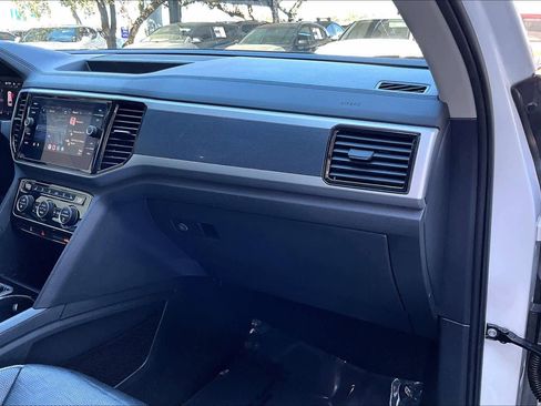 Used 2021 Volkswagen Atlas SEL Premium w/ MDO Package (Bench Seat) image 19