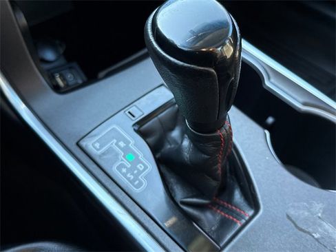 Used 2016 Toyota Camry SE image 25