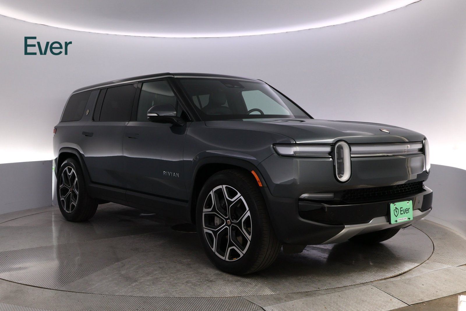 Used 2025 Rivian R1S Adventure Dual AWD/4WD image 13