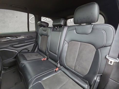 Used 2022 Jeep Grand Cherokee Altitude image 22