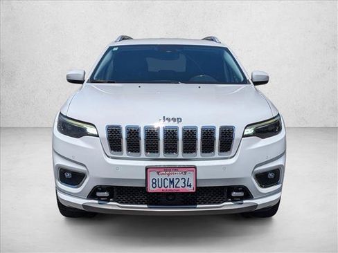 Used 2019 Jeep Cherokee Overland w/ Technology Group AWD/4WD image 2