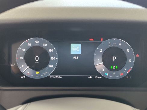 Used 2026 Land Rover Range Rover Velar S AWD/4WD image 17
