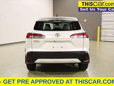 Used 2025 Toyota Corolla Cross L FWD image 6