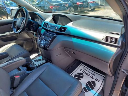 Used 2013 Honda Odyssey Touring Elite image 6