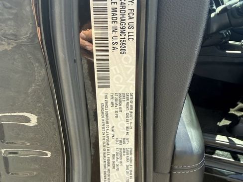 Used 2022 Dodge Durango SXT w/ Blacktop Package RWD image 28