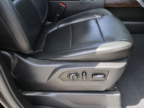 Used 2019 GMC Sierra 1500 SLT w/ SLT Premium Plus Package RWD image 20