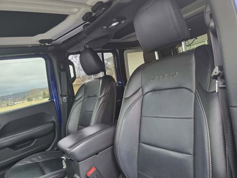 Used 2018 Jeep Wrangler Unlimited Sahara image 12