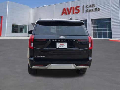 Used 2025 Ford Expedition Platinum AWD/4WD image 5
