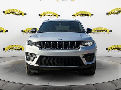 New 2025 Jeep Grand Cherokee Laredo RWD image 8