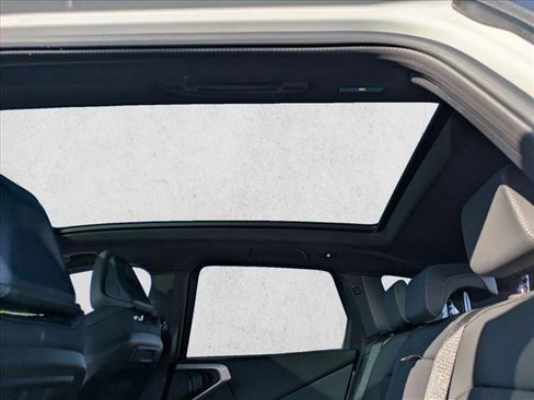 Certified 2025 BMW X3 xDrive30i w/ Convenience Package image 18