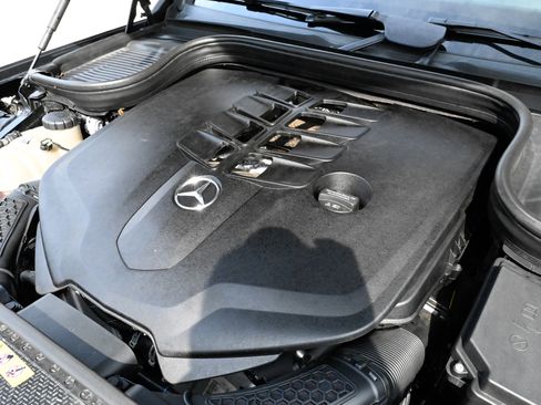 Used 2021 Mercedes-Benz GLS 580 4MATIC image 68
