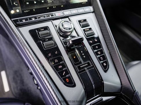 Used 2024 Aston Martin DB12 Coupe RWD image 26