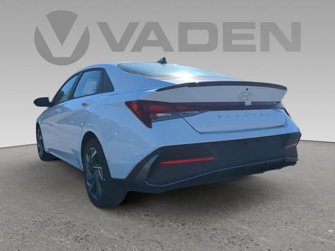 New 2025 Hyundai Elantra Sport image 3