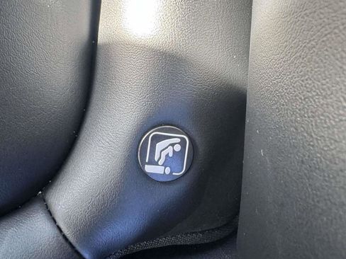 Used 2024 Tesla Model Y Performance image 19